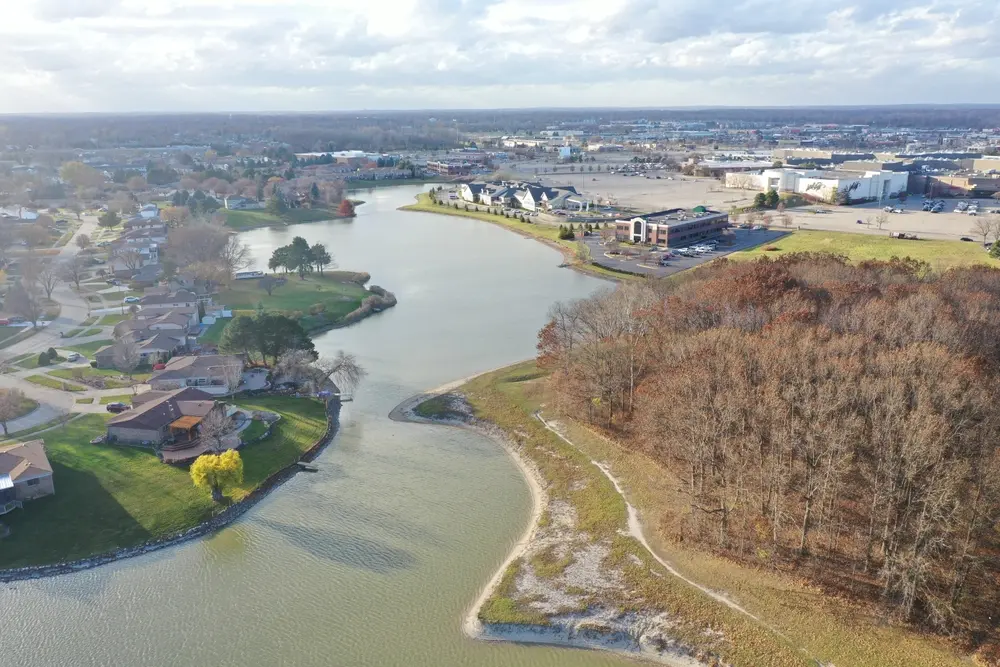 aerial view of peninsula located in Sterling Heights Michigan